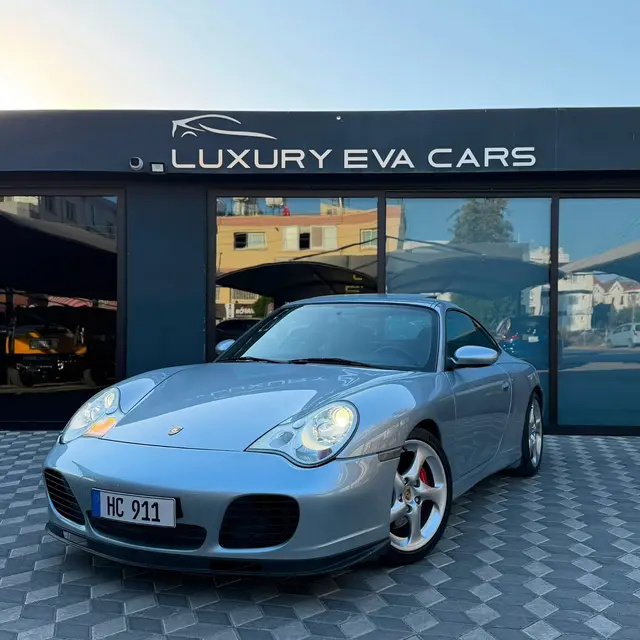 Porsche 911 Carrera 4S